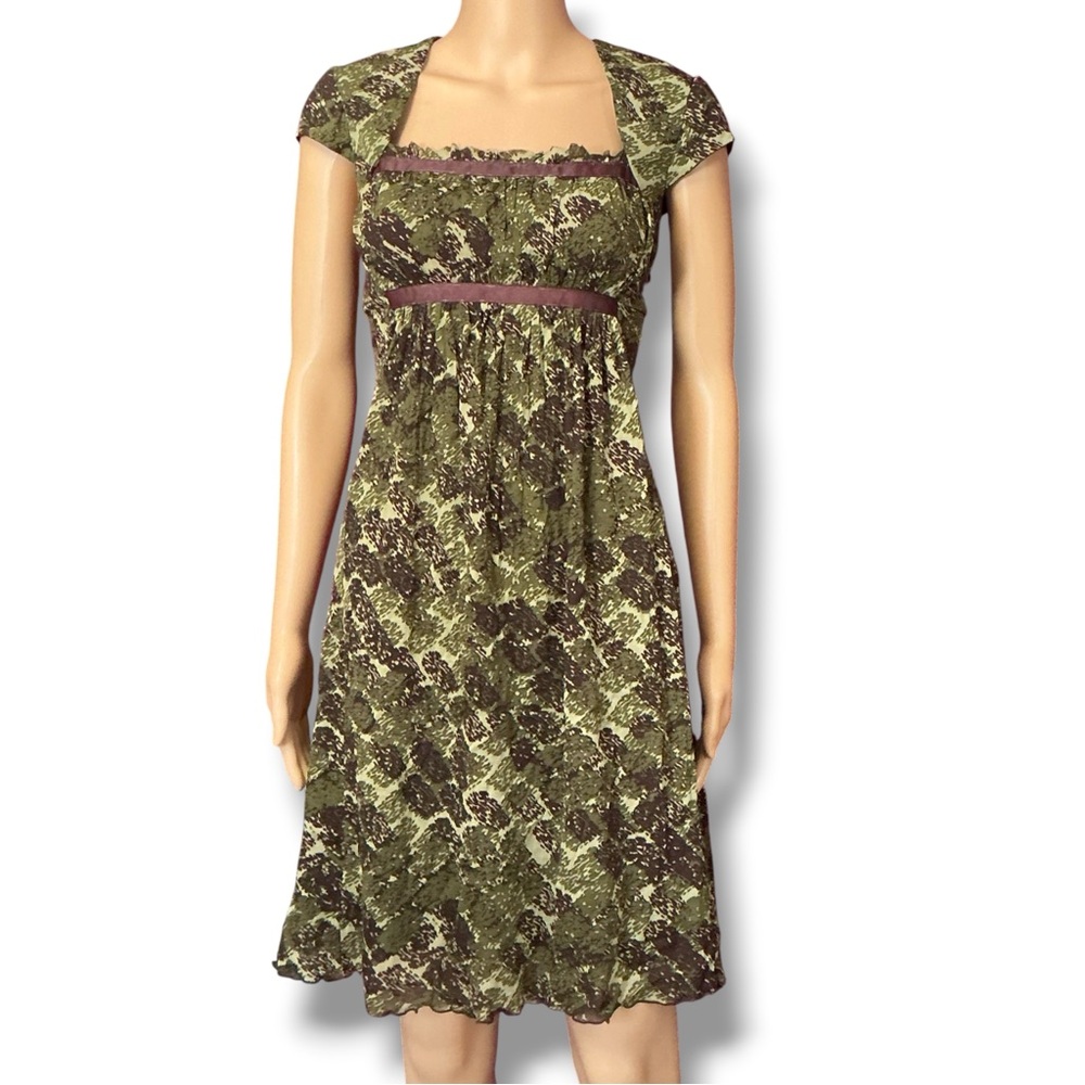 Signature by Sangria Petite Burgundy Short Sleeve Dress